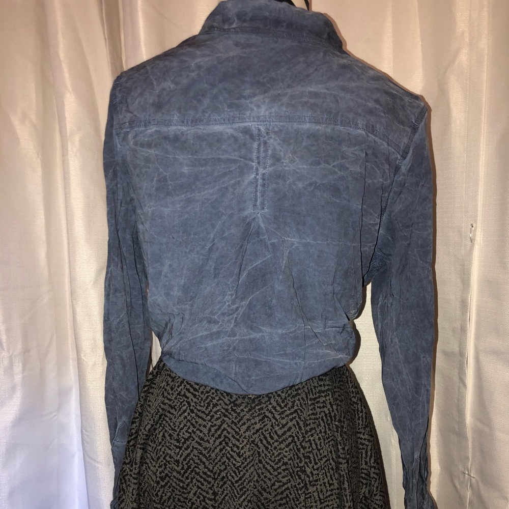Long sleeved button down - Picture 3 of 3